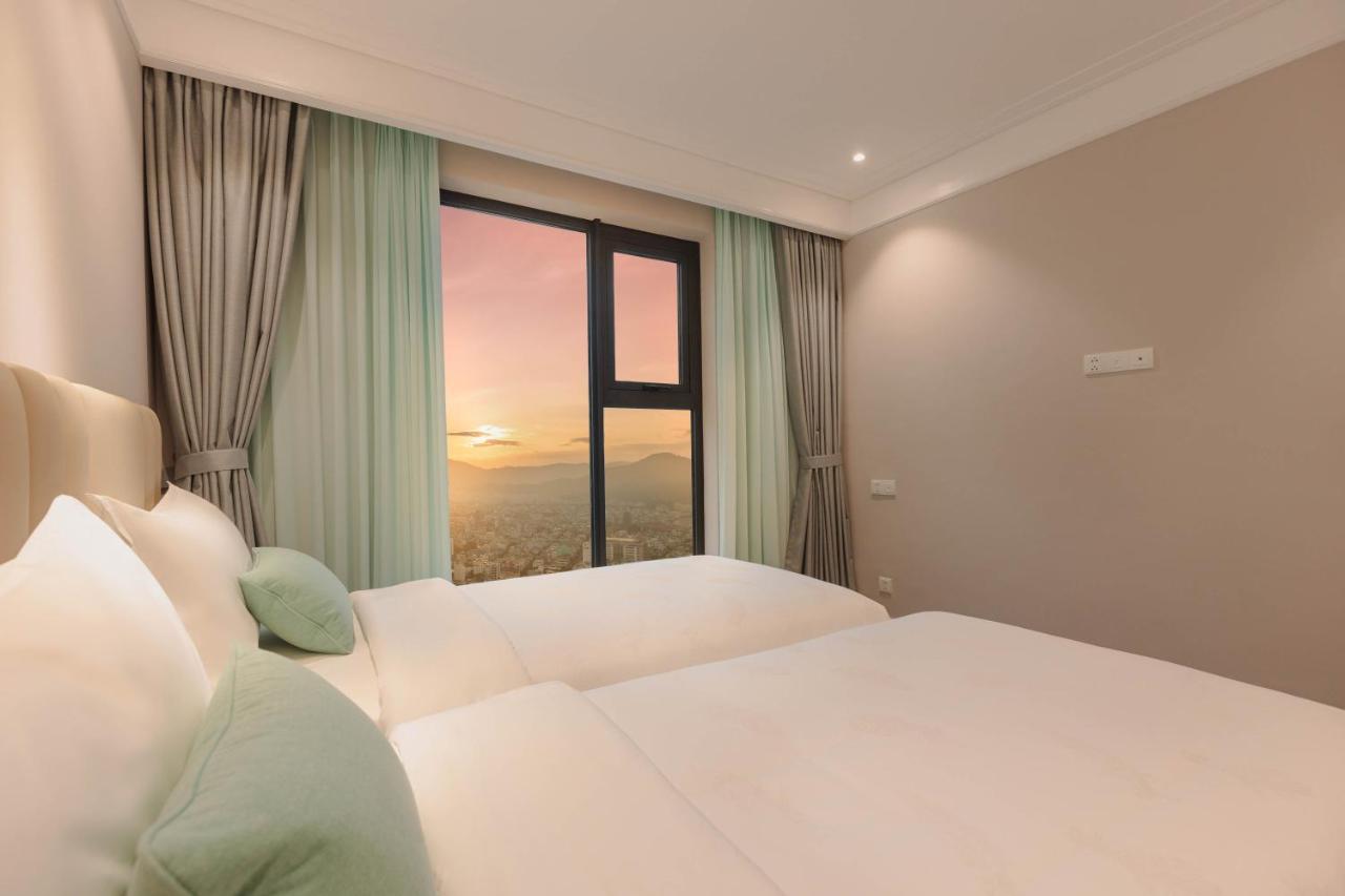 Altara Luxury Residences Куинён Экстерьер фото